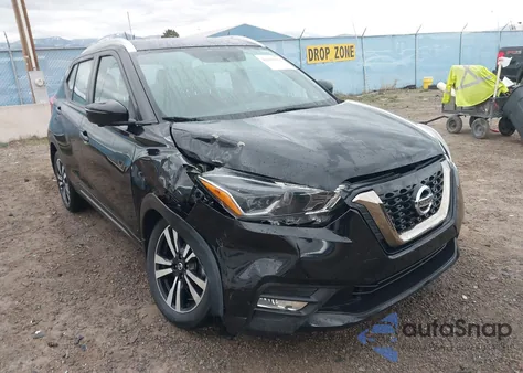 2019 Nissan Kicks Sr from USA, damaged, VIN 3N1CP5CUXKL558435